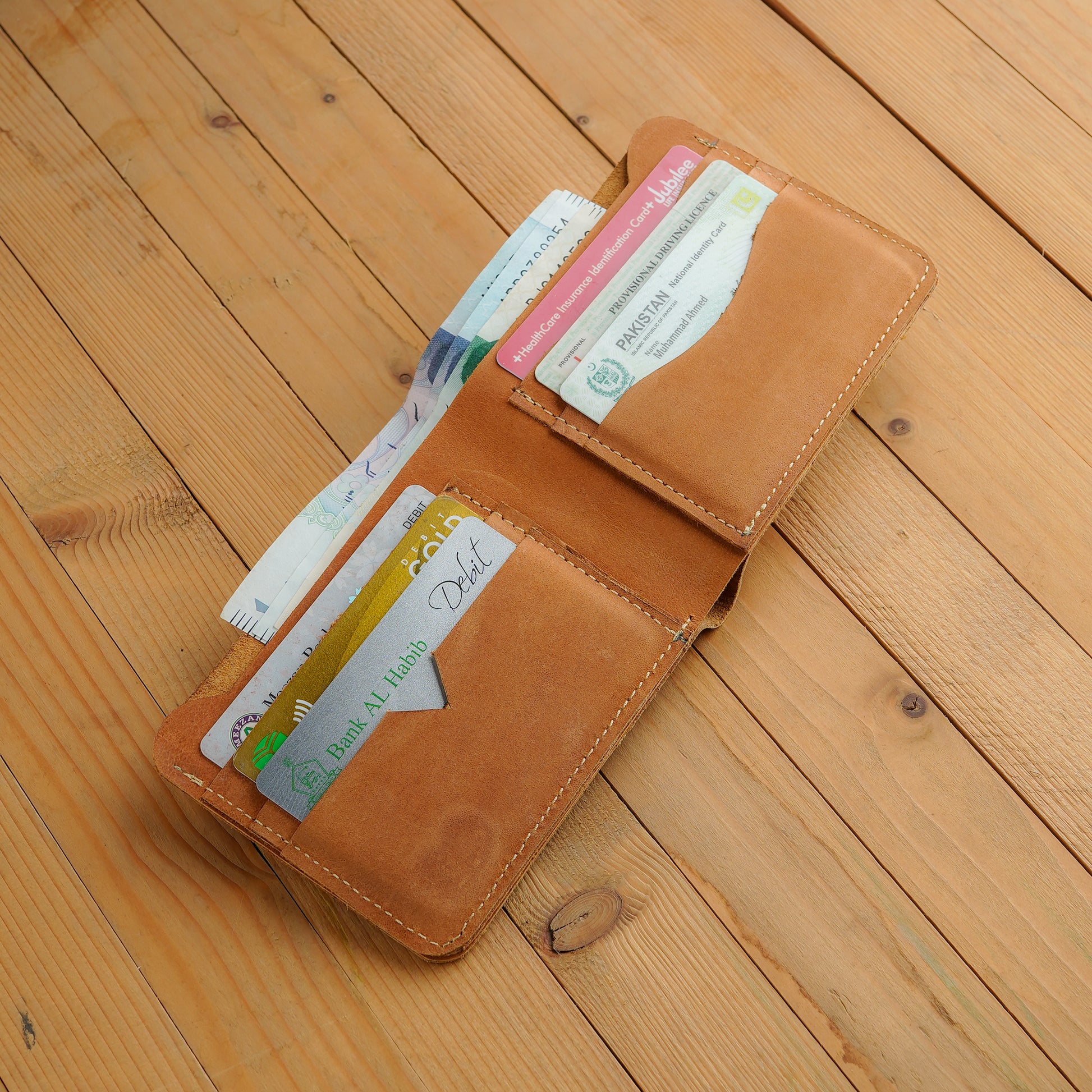 Bi-Fold Camel Brown Leather Wallet