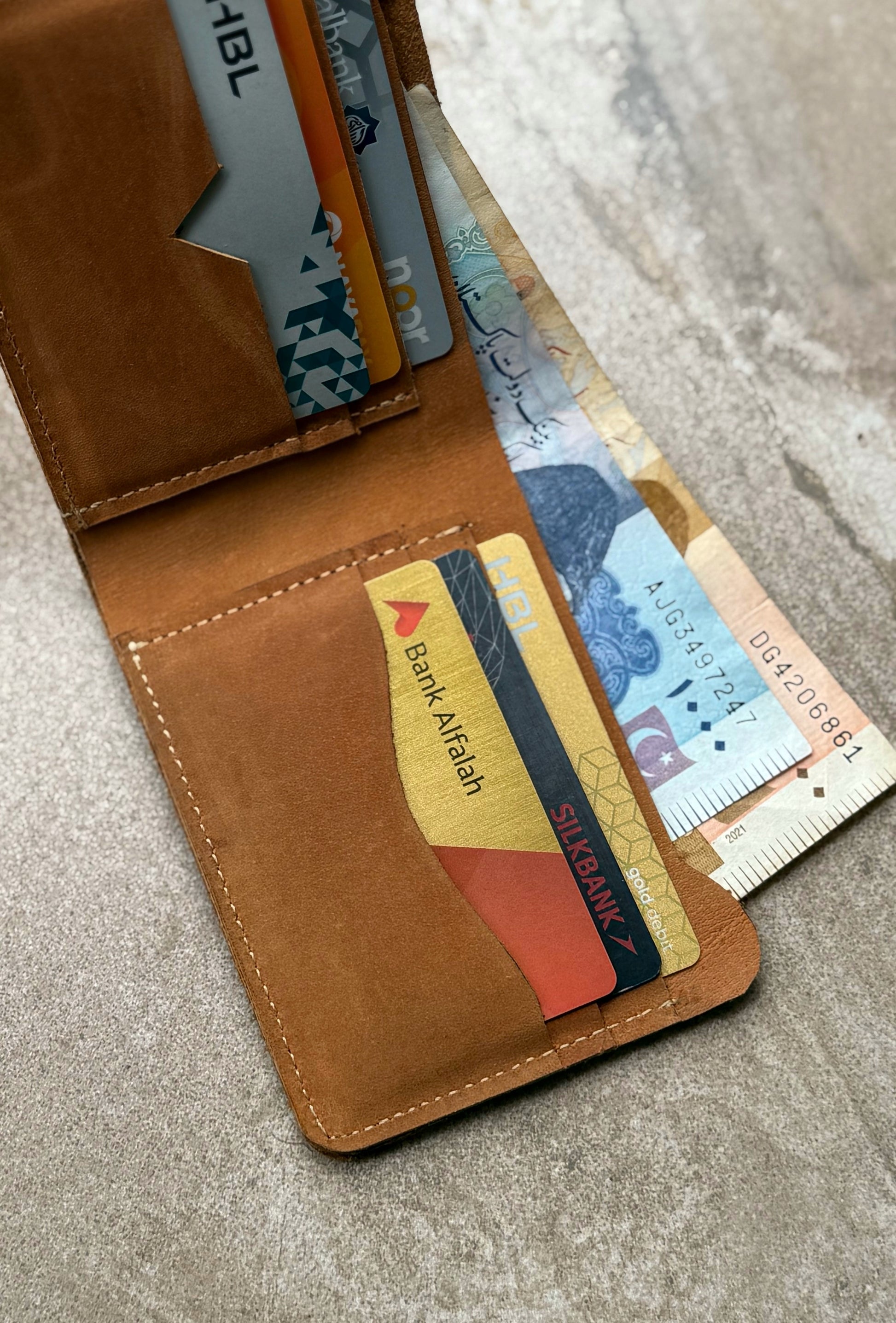 Bi-Fold Camel Brown Leather Wallet