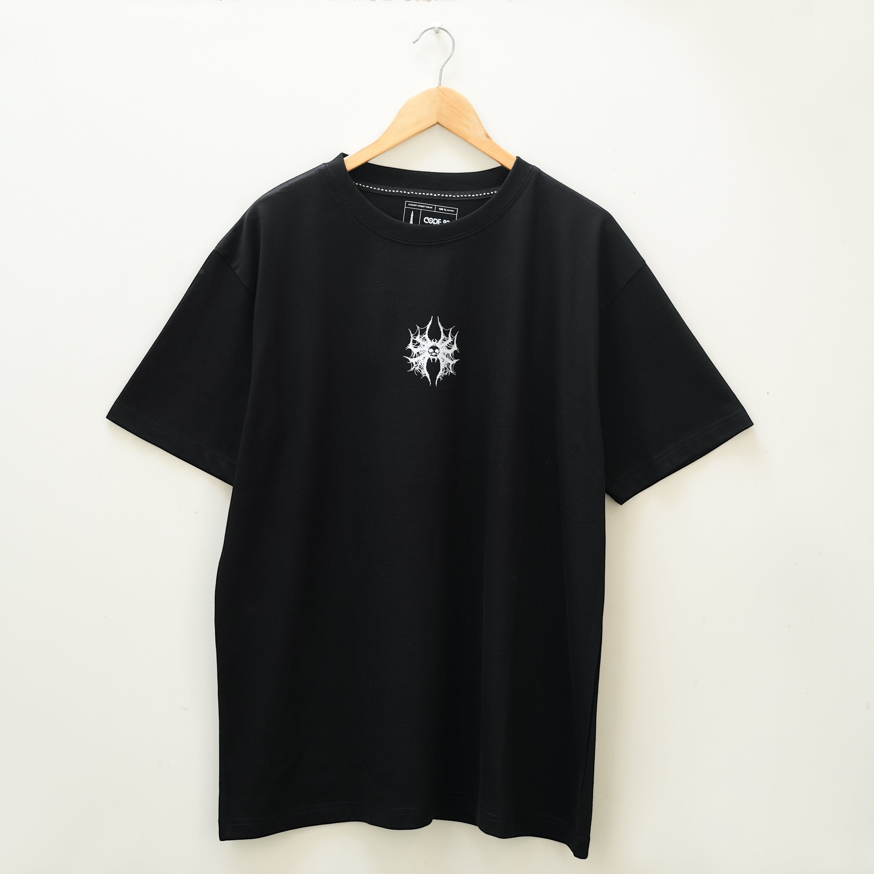 Over Size - 8 Legged