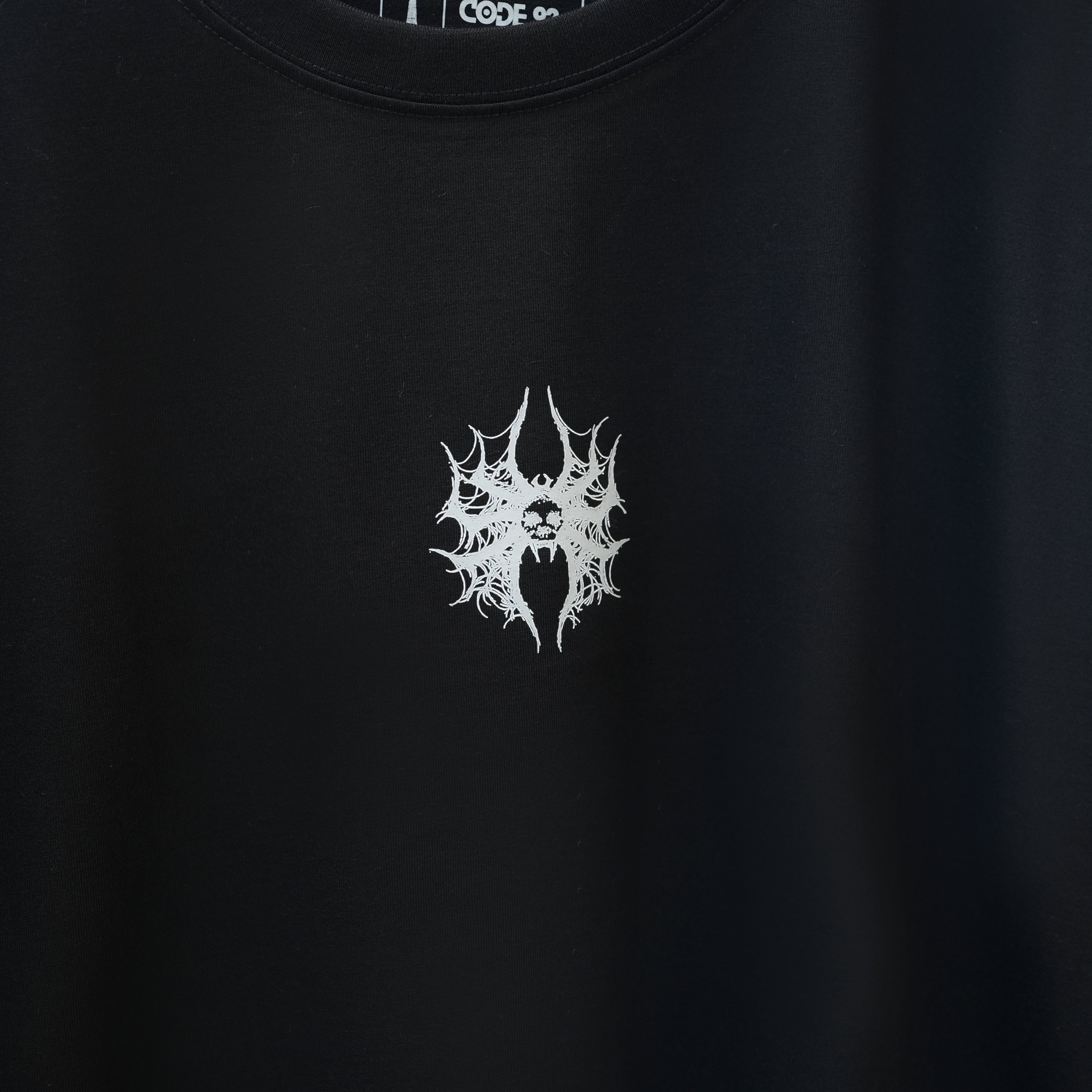 Over Size - 8 Legged